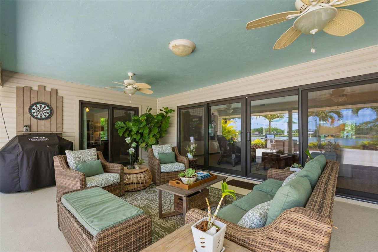 2211 50th Street W, Bradenton, FL 34209 Photo