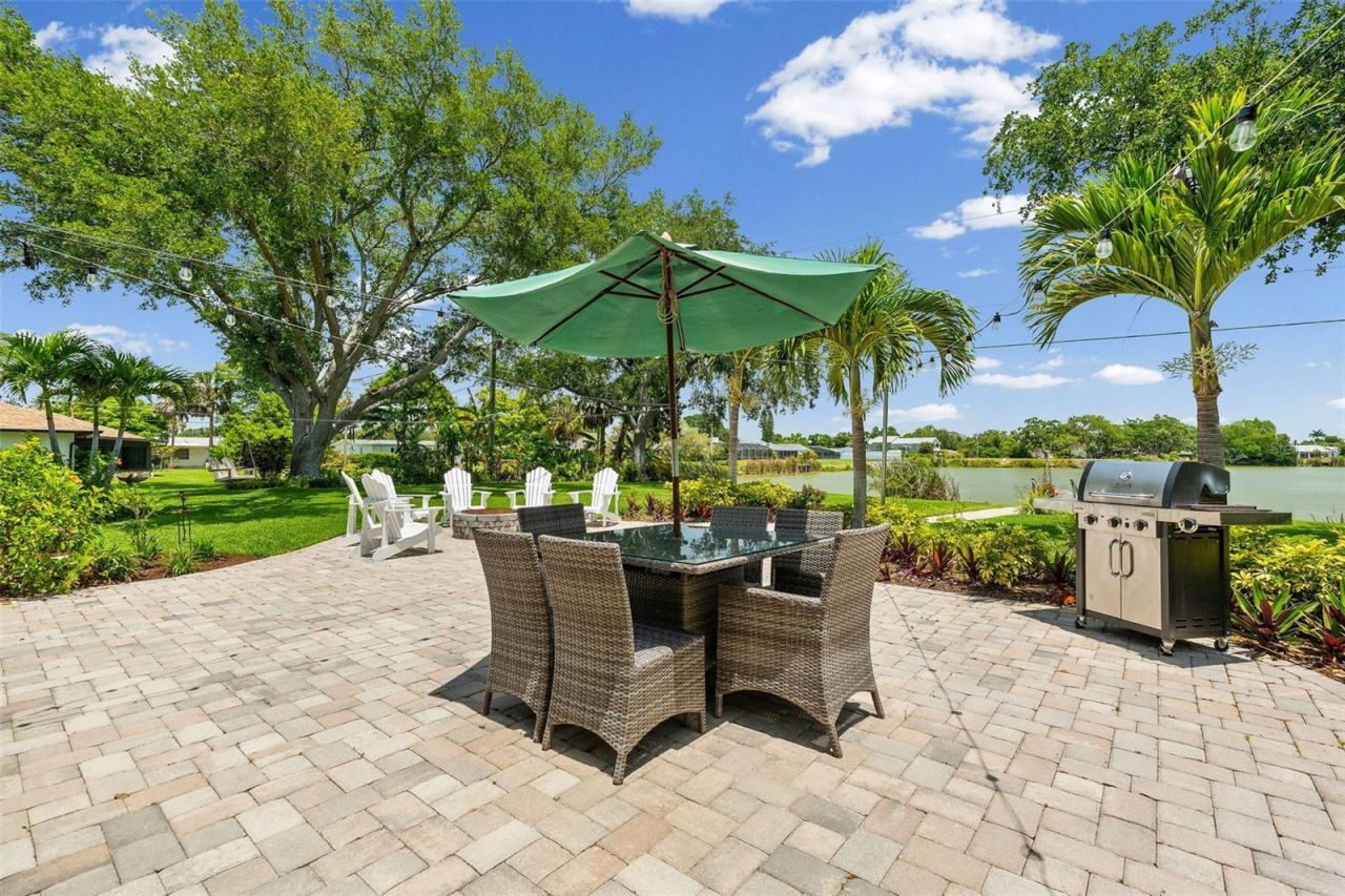 2211 50th Street W, Bradenton, FL 34209 Photo