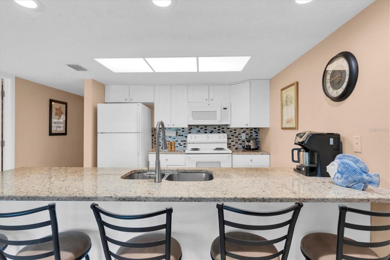 19610 Gulf Boulevard , Unit 308, Indian Rocks Beach, FL 33785 Photo