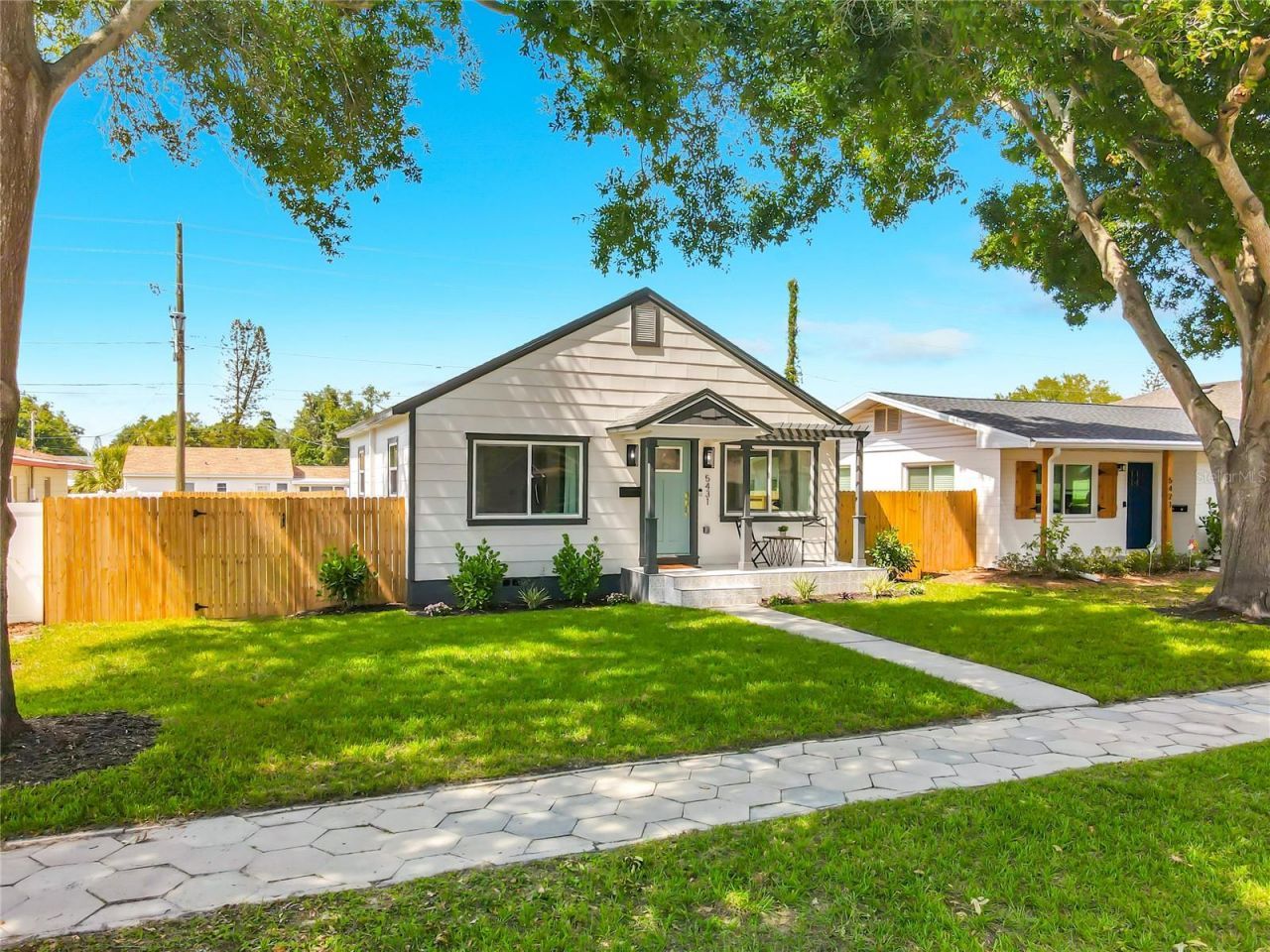 5431 Dartmouth Avenue N, Saint Petersburg, FL 33710 Photo