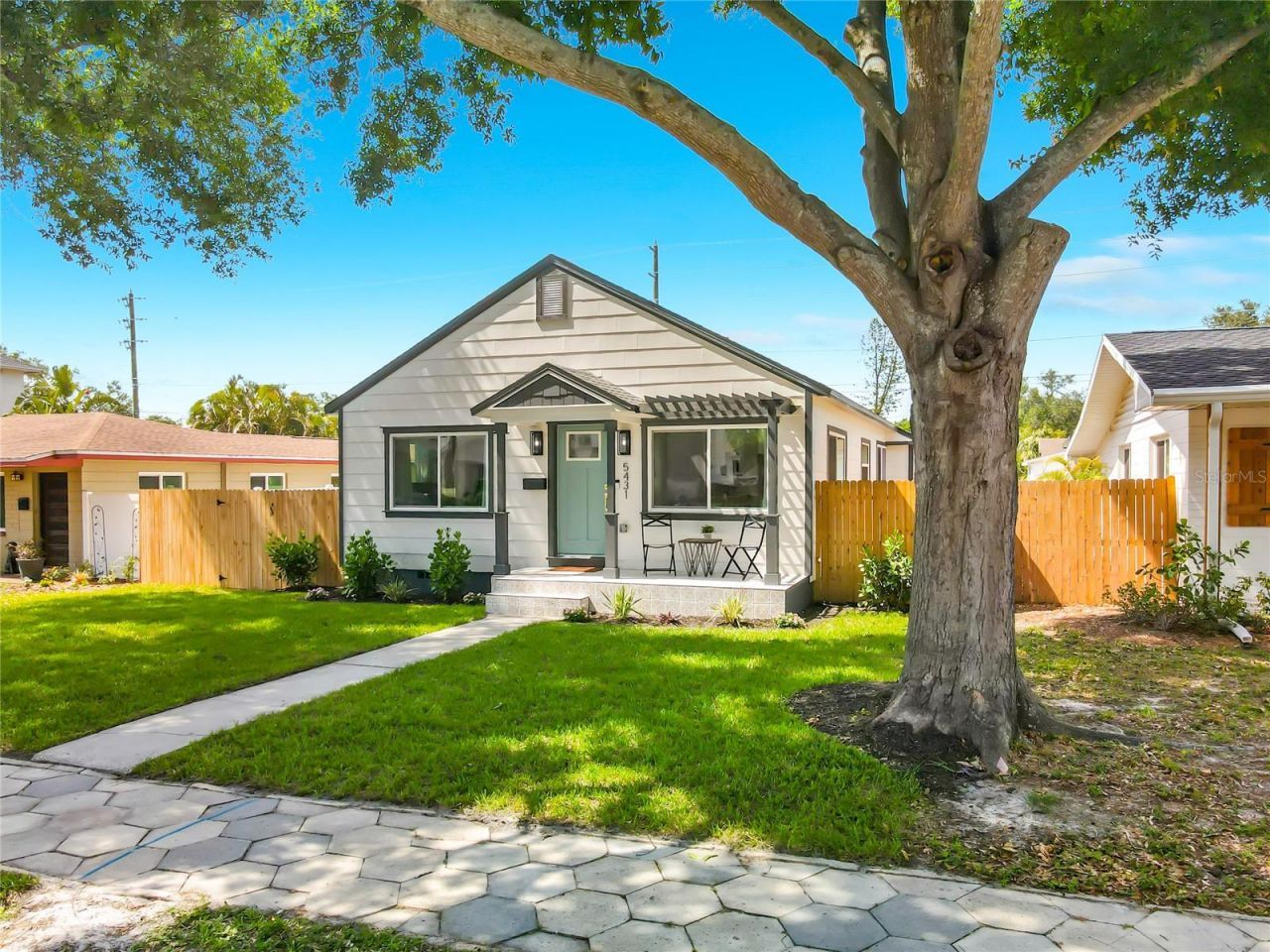 5431 Dartmouth Avenue N, Saint Petersburg, FL 33710 Photo