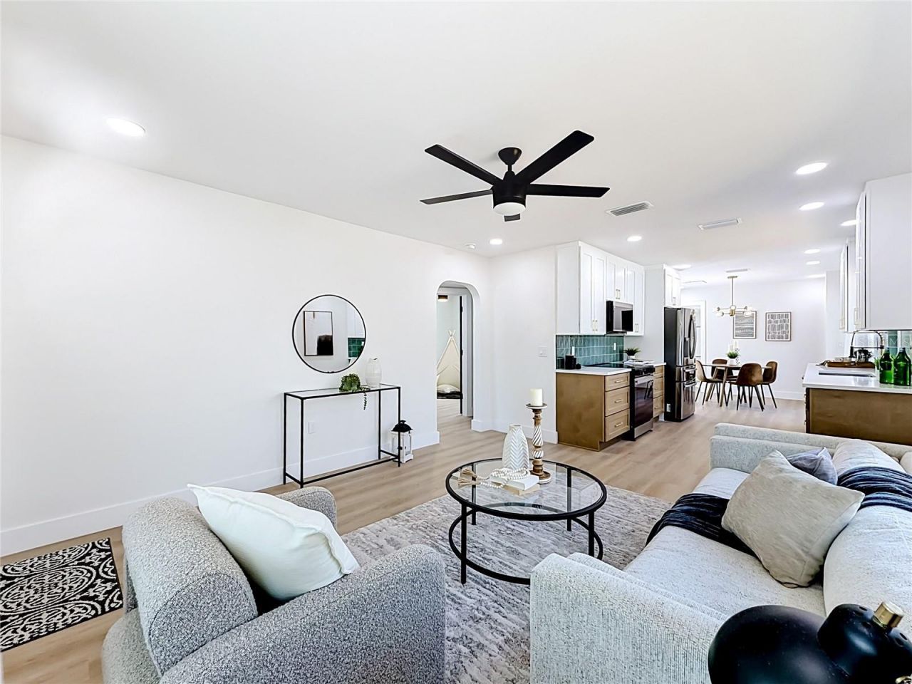 5431 Dartmouth Avenue N, Saint Petersburg, FL 33710 Photo