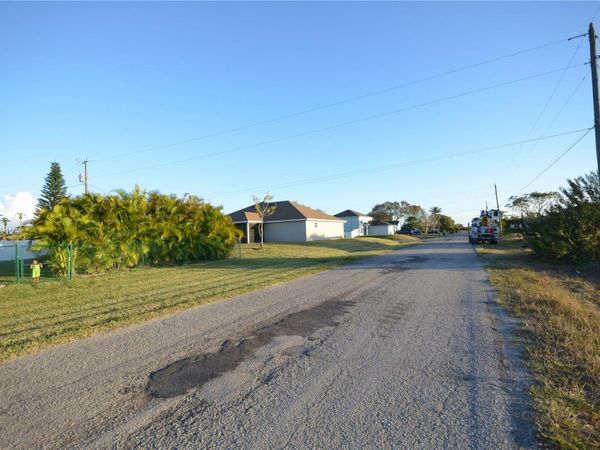 1304 NE 14TH AVENUE , CAPE CORAL, FL 33909