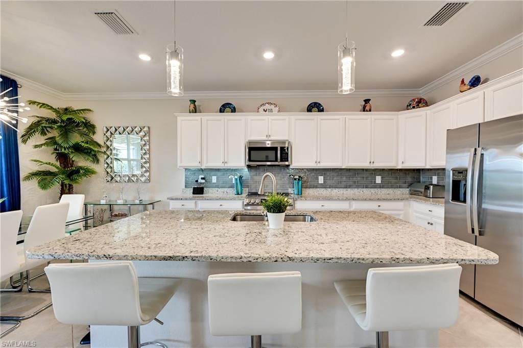 3697 E Hampton Cir , Alva, FL 33920 Photo