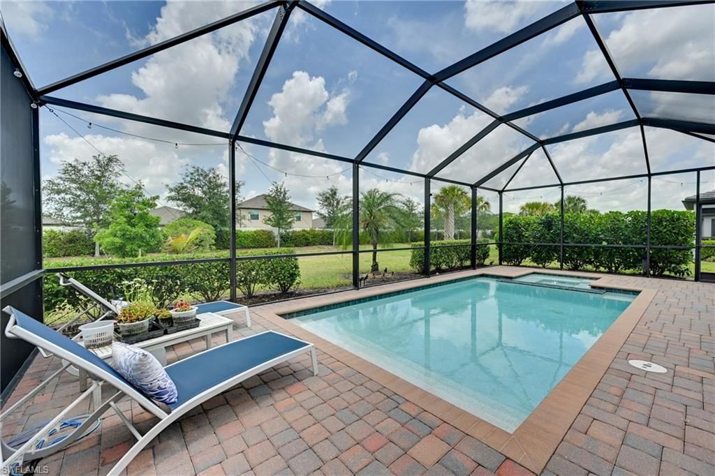 3697 E Hampton Cir , Alva, FL 33920 Photo