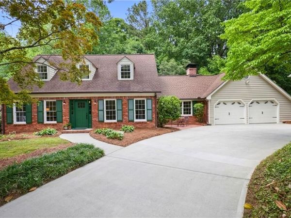 475 Tanacrest Drive, Atlanta, GA 30328