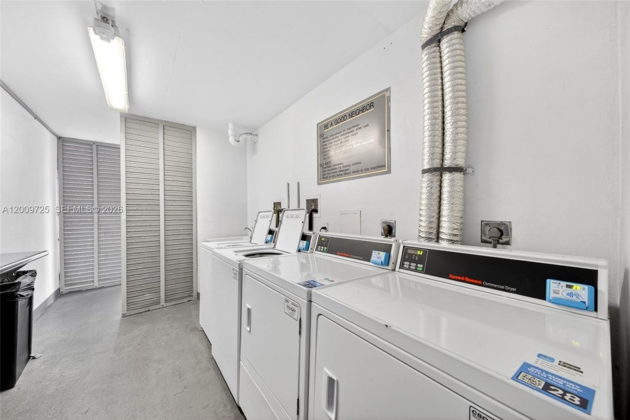 3401 N Country Club Dr, Unit 812, Aventura, FL 33180 Photo