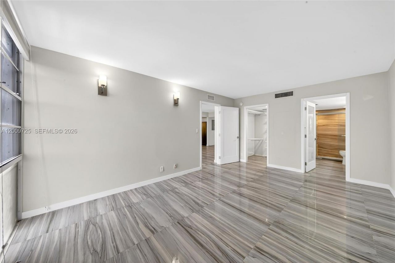 3401 N Country Club Dr, Unit 812, Aventura, FL 33180 Photo