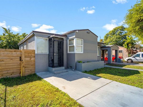 1780 NW 49th St , Miami, FL 33142