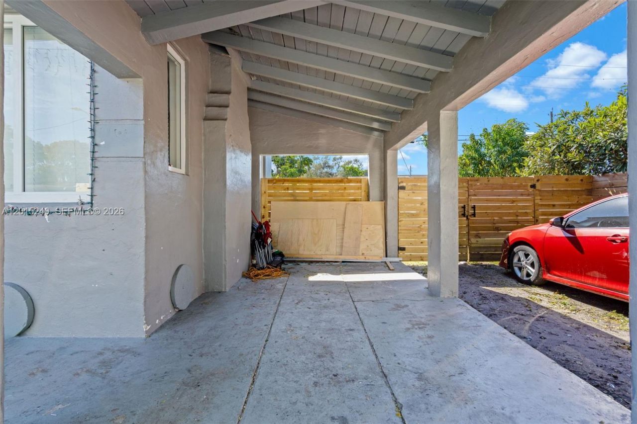 1780 NW 49th St , Miami, FL 33142 Photo