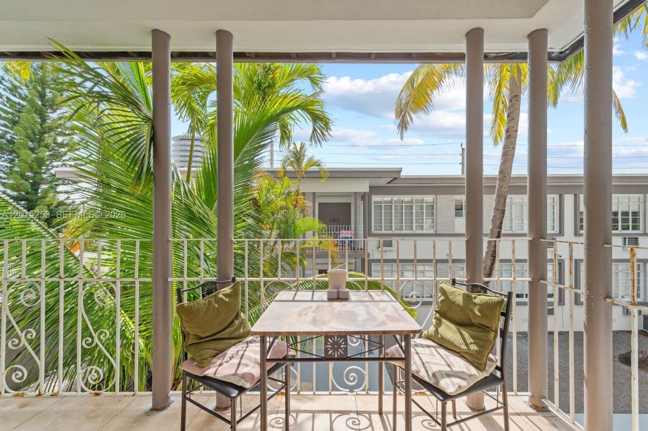 301 86th St, Unit 3A, Miami Beach, FL 33141 Photo