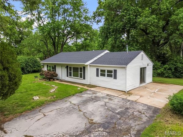 11920 Bridgevale Avenue , St Louis, MO 63138