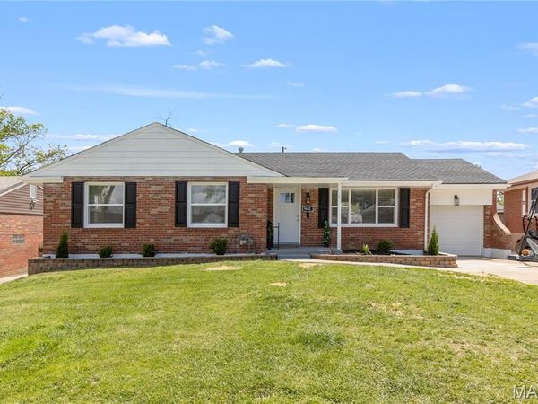 9442 Altonwood Drive , St Louis, MO 63136
