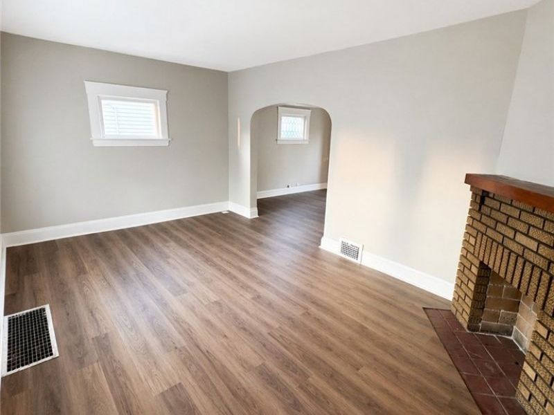 4267 W 21st Street, Cleveland, OH 44109 Photo 2