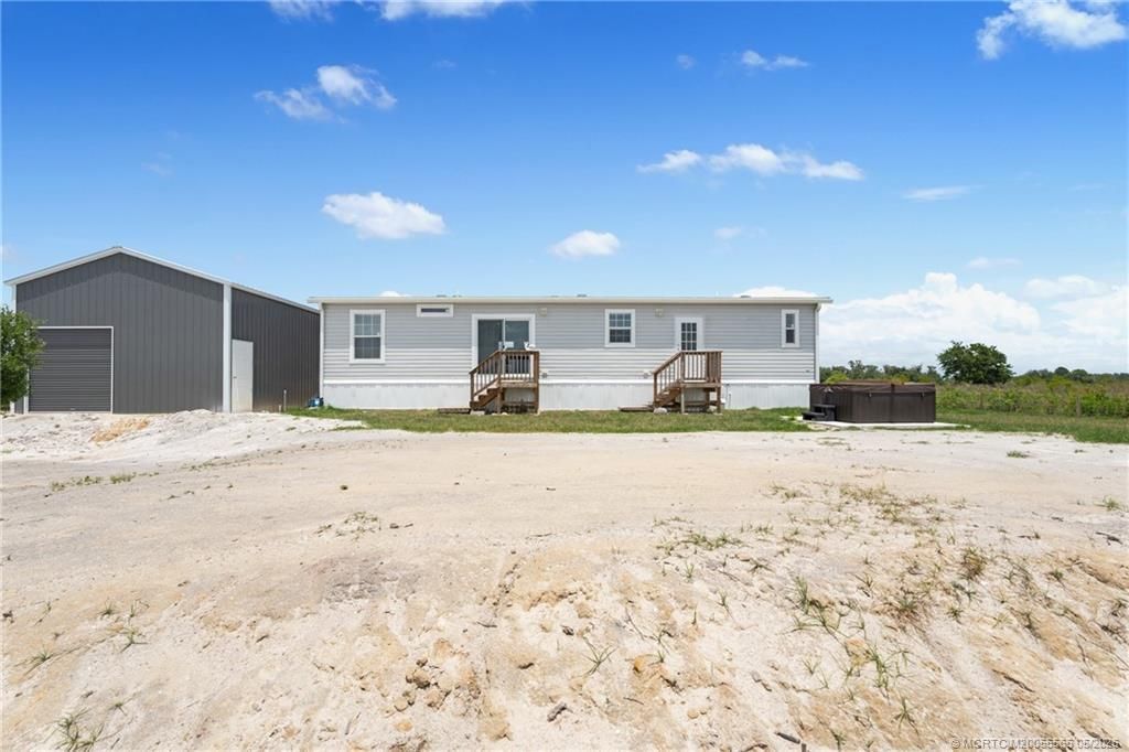 18714 NW 254th Street, Okeechobee, FL 34972 Photo