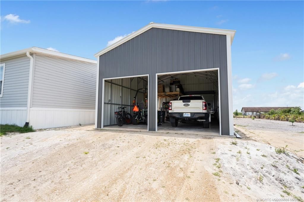 18714 NW 254th Street, Okeechobee, FL 34972 Photo