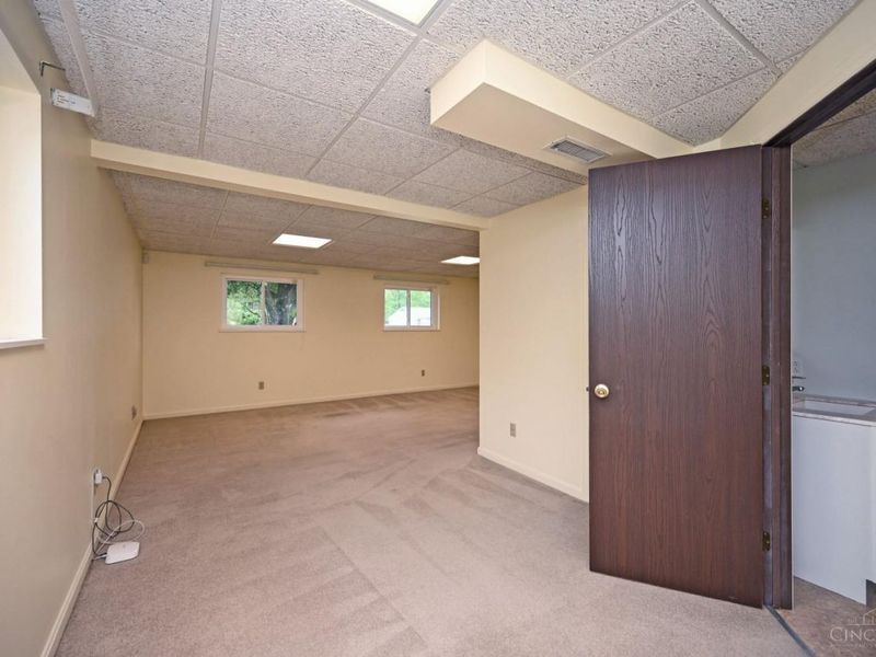 1426 Hazelgrove Drive, Springfield Twp., OH 45240 Photo 15