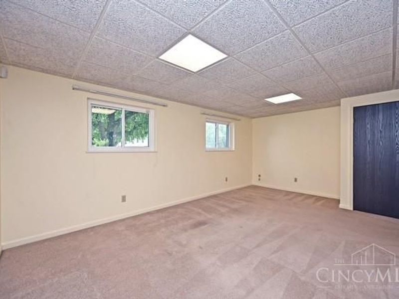 1426 Hazelgrove Drive, Springfield Twp., OH 45240 Photo 17