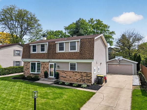 453 S Park Street , Westmont, IL 60559