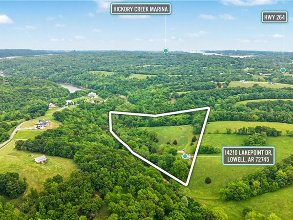 14210 Lake Point Drive , Lowell, AR 72745