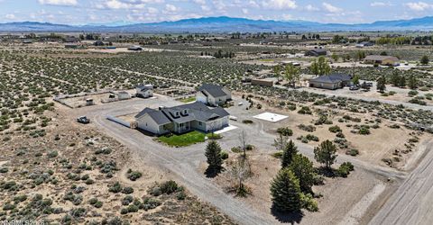 60 Hawk View Road, Wellington, NV 89444 Photo