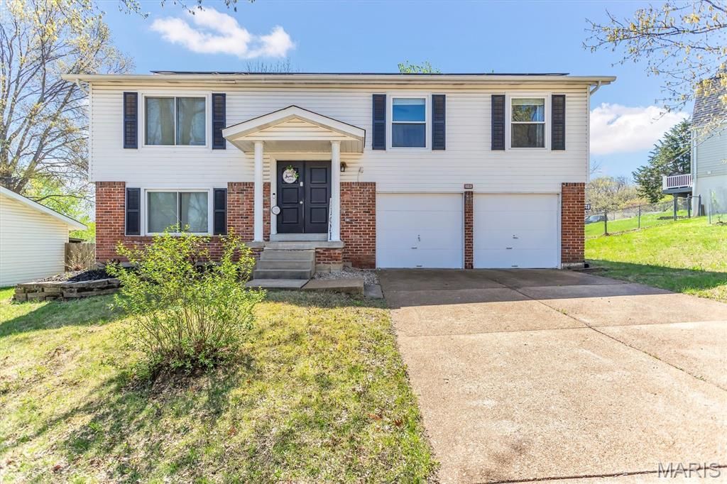 2192 Meadow Drive, Barnhart, MO 63012 Main Photo