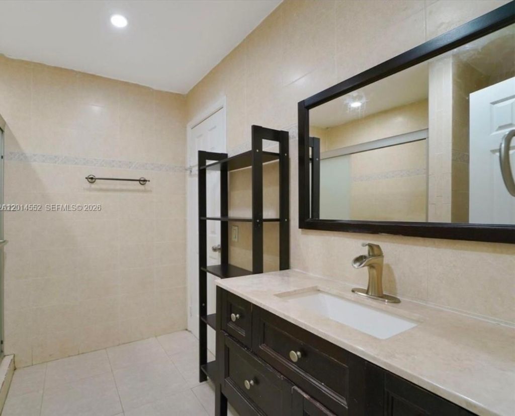 Please Call For Address, Unit E-61, Miami, FL 33185 Photo