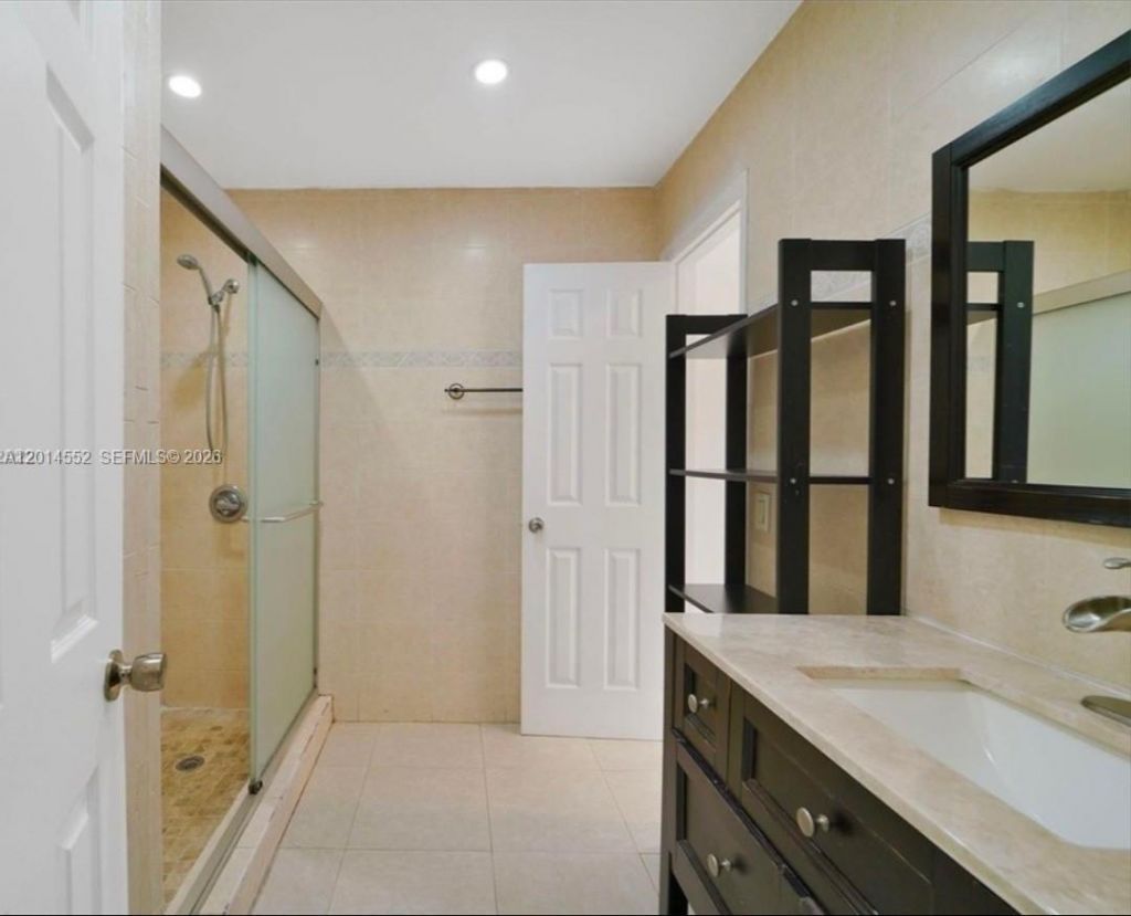 Please Call For Address, Unit E-61, Miami, FL 33185 Photo