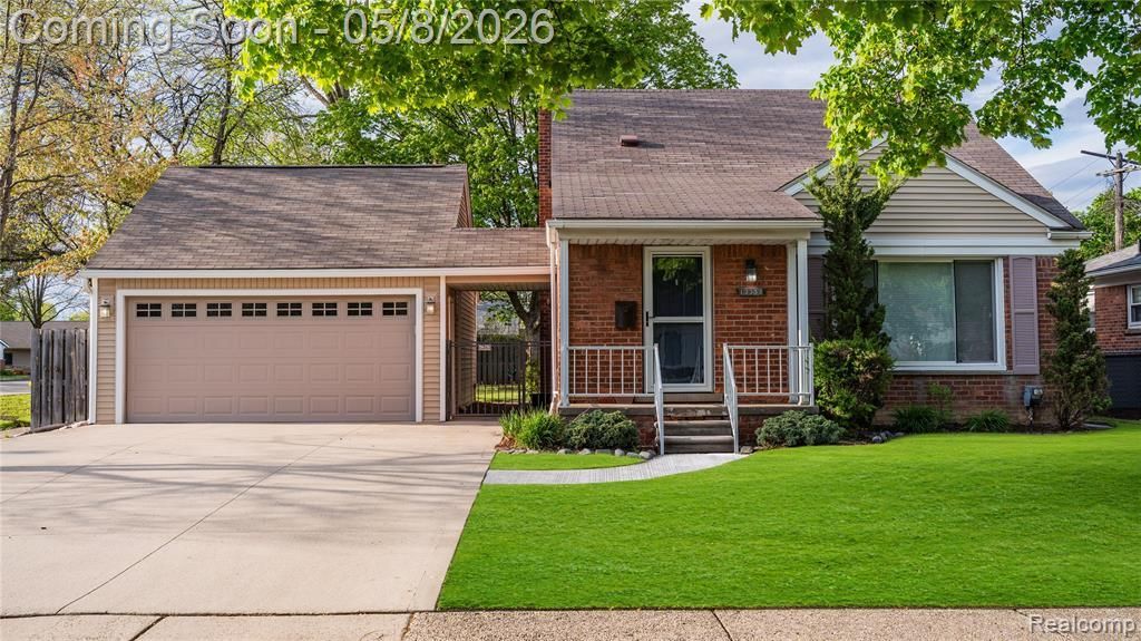 13352 Borgman Avenue, Huntington Woods, MI 48070 Main Photo