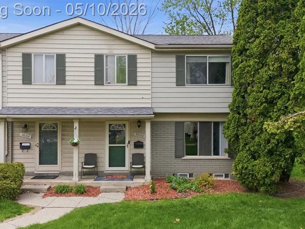 26200 Franklin Pointe Drive, Southfield, MI 48034