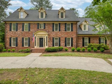 1901 Aurora Drive, Raleigh, NC 27615