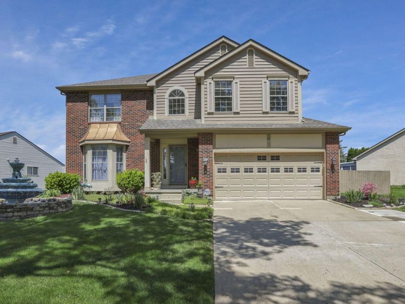 4826 Edge Grove Drive, Groveport, OH 43125 Photo 2