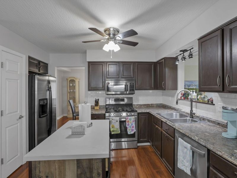 4826 Edge Grove Drive, Groveport, OH 43125 Photo 22