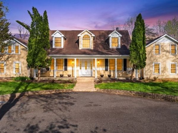 325 Matchaponix Rd, Old Bridge, NJ 08831