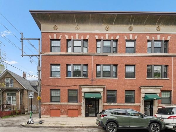 3145 W Lyndale Street , Unit 1, Chicago, IL 60647