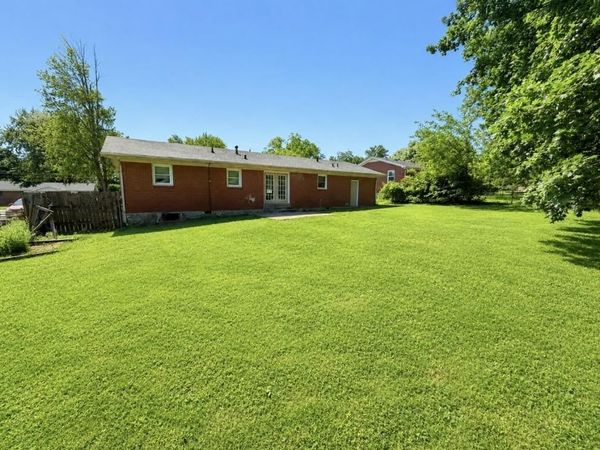 1135 N Lee Drive , Bowling Green, KY 42101