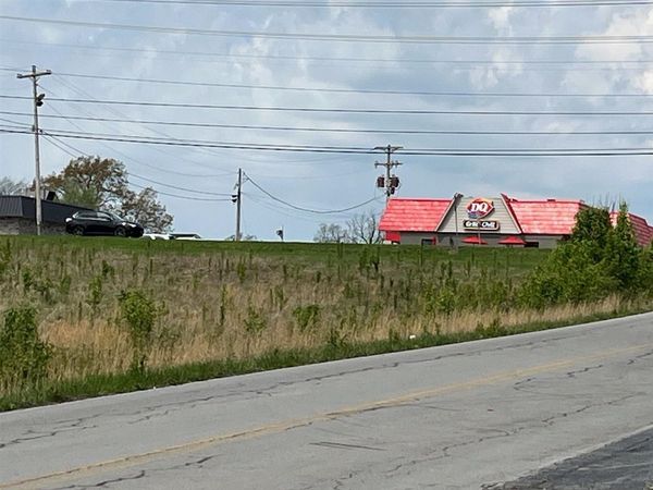 1732-3 Old Gallatin Road , Scottsville, KY 42164