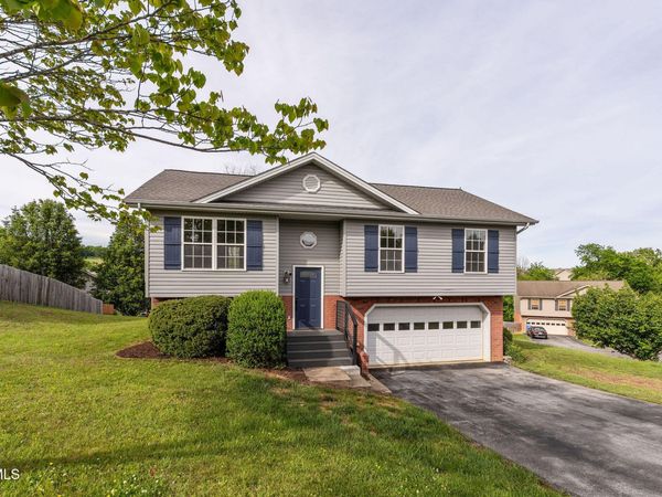 26 Mountain Creek Court, Jonesborough, TN 37659