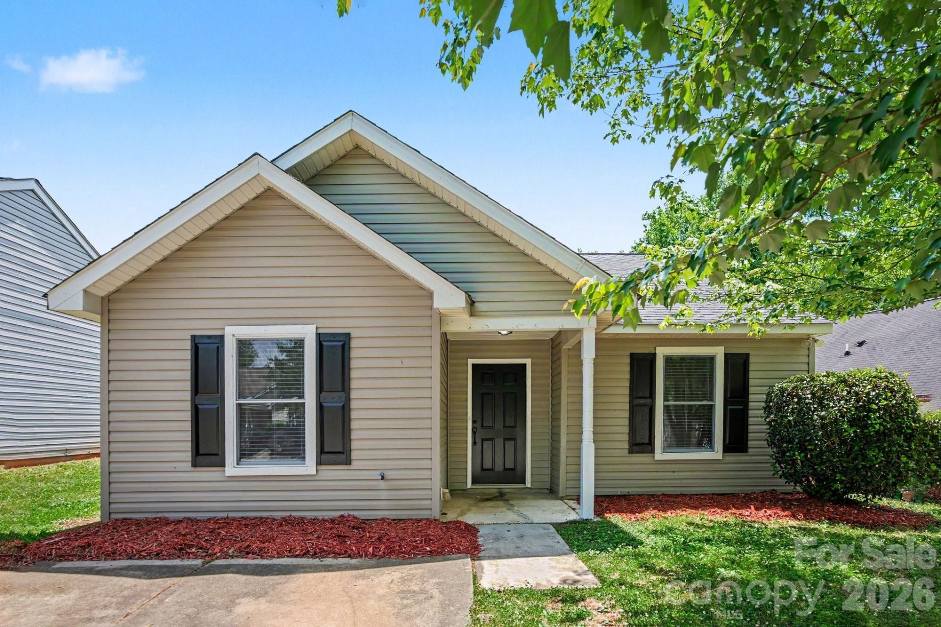 1610 Forest Stream Court, Charlotte, NC 28213 Main Photo