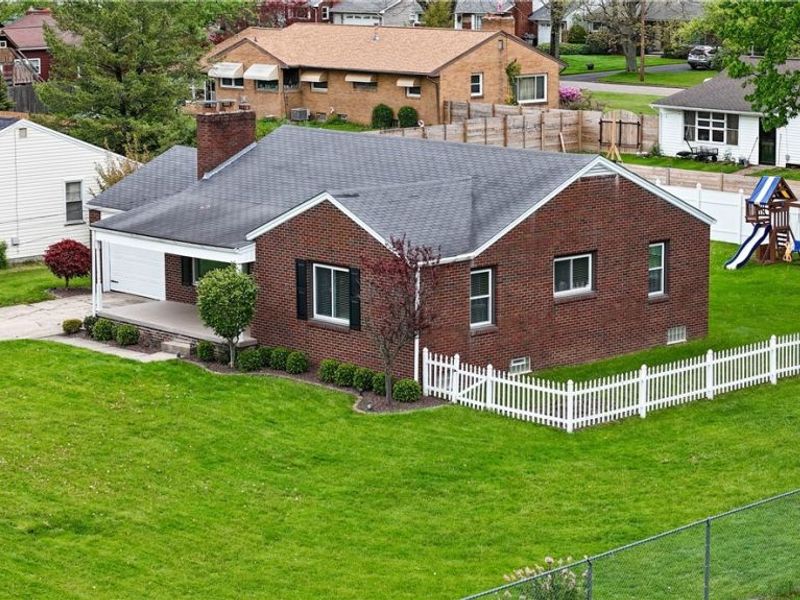 4047 Cascade Drive, Youngstown, OH 44511 Photo 3