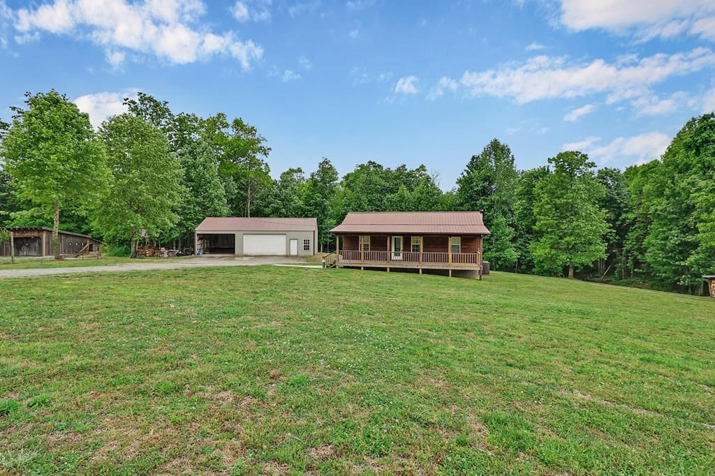 381 Lowe Rd, Jamestown, TN 38556 Main Photo