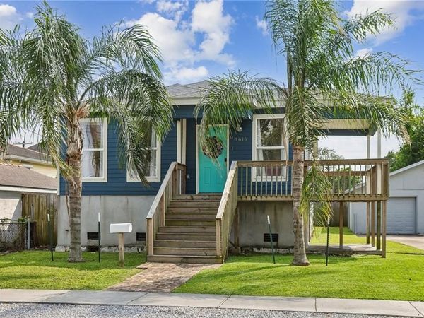 8616 STROELITZ Street , New Orleans, LA 70118