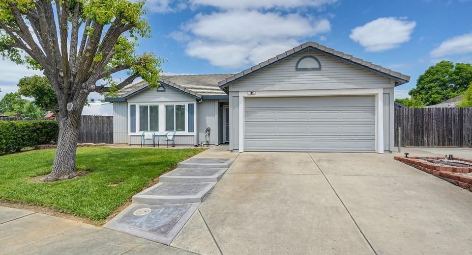 183 Dawn Cir, Galt, CA 95632 Photo