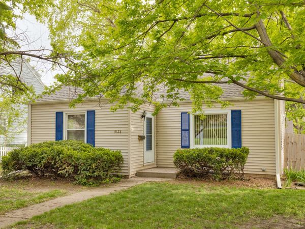 1832 Vine Street, West Des Moines, IA 50265