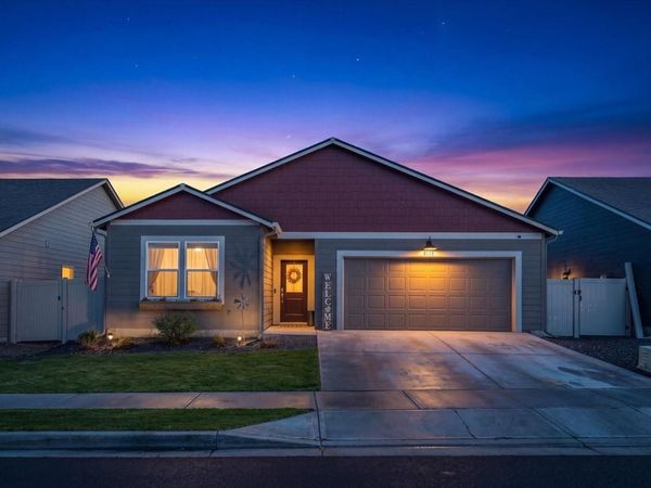 8125 S Safflower St, Cheney, WA 99004