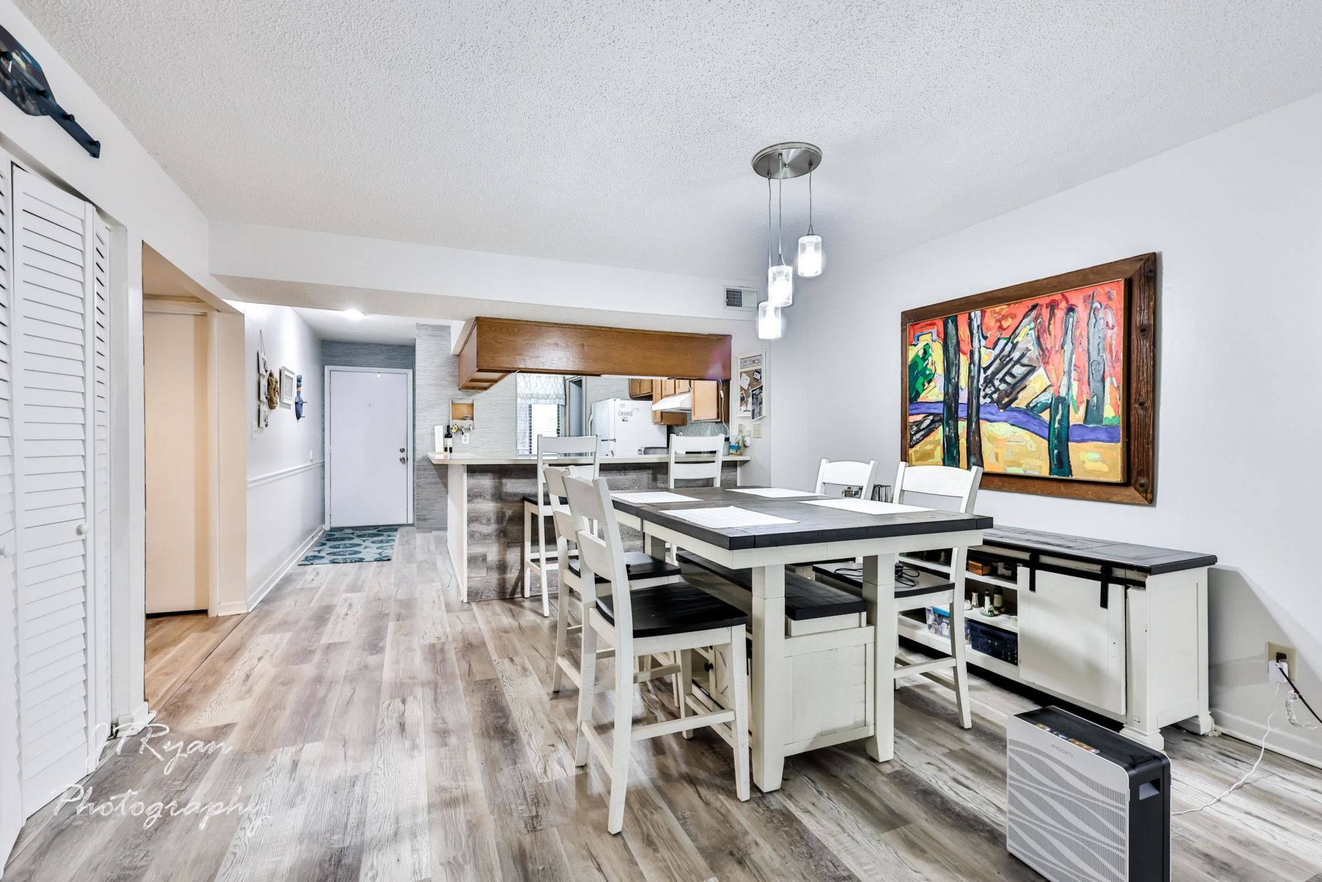 250 Masion Dr.  Photo 6