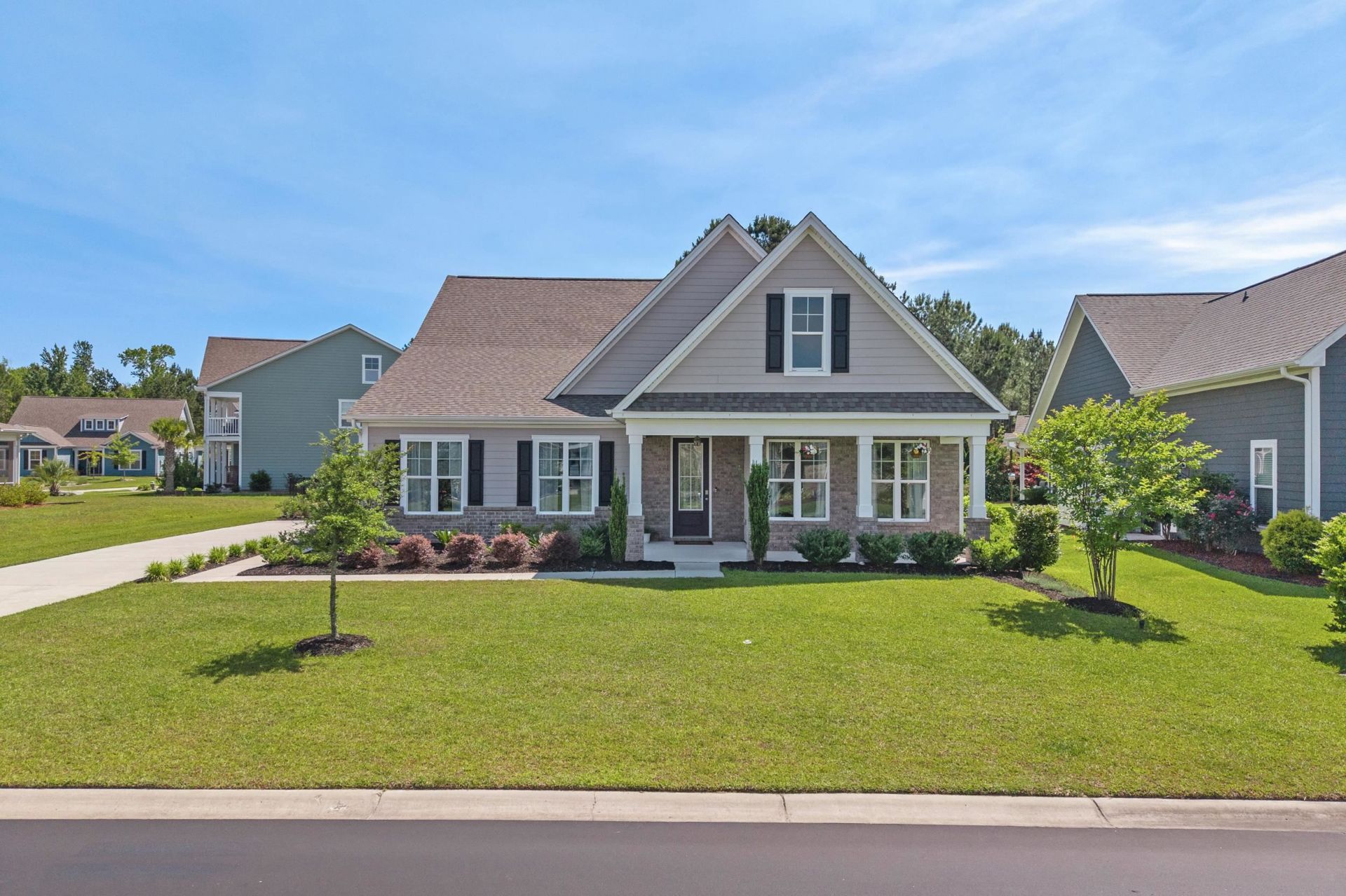1343 Bermuda Grass Dr. Photo 2