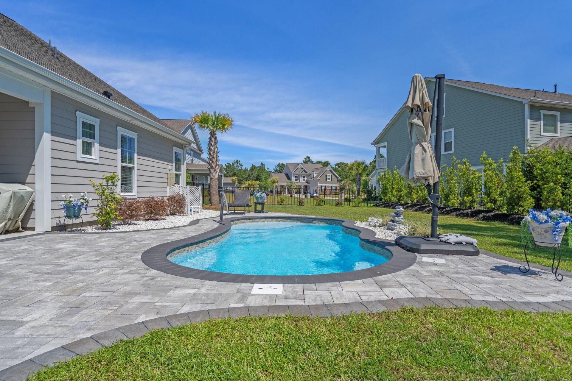 1343 Bermuda Grass Dr. Photo 36
