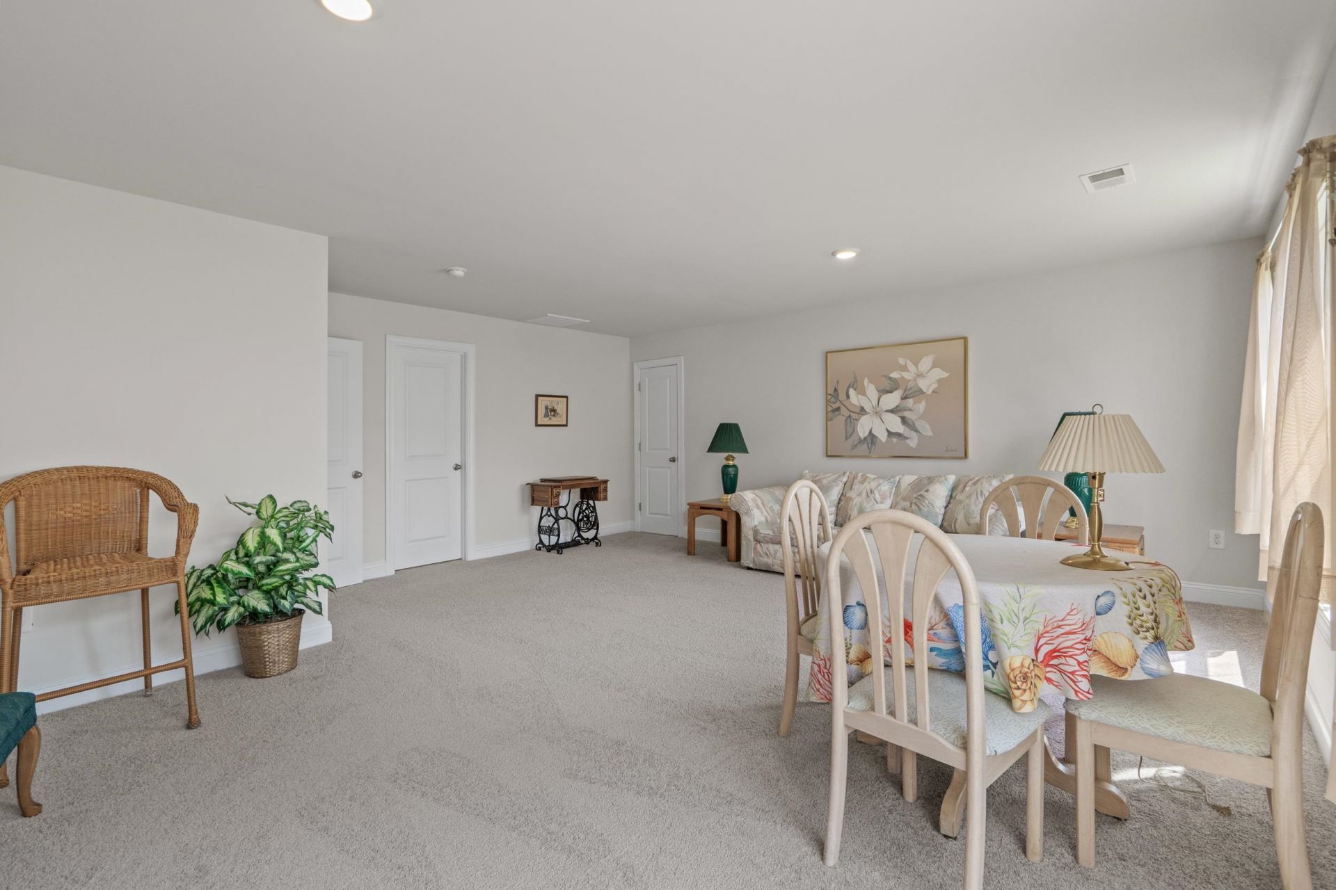 1343 Bermuda Grass Dr. Photo 44