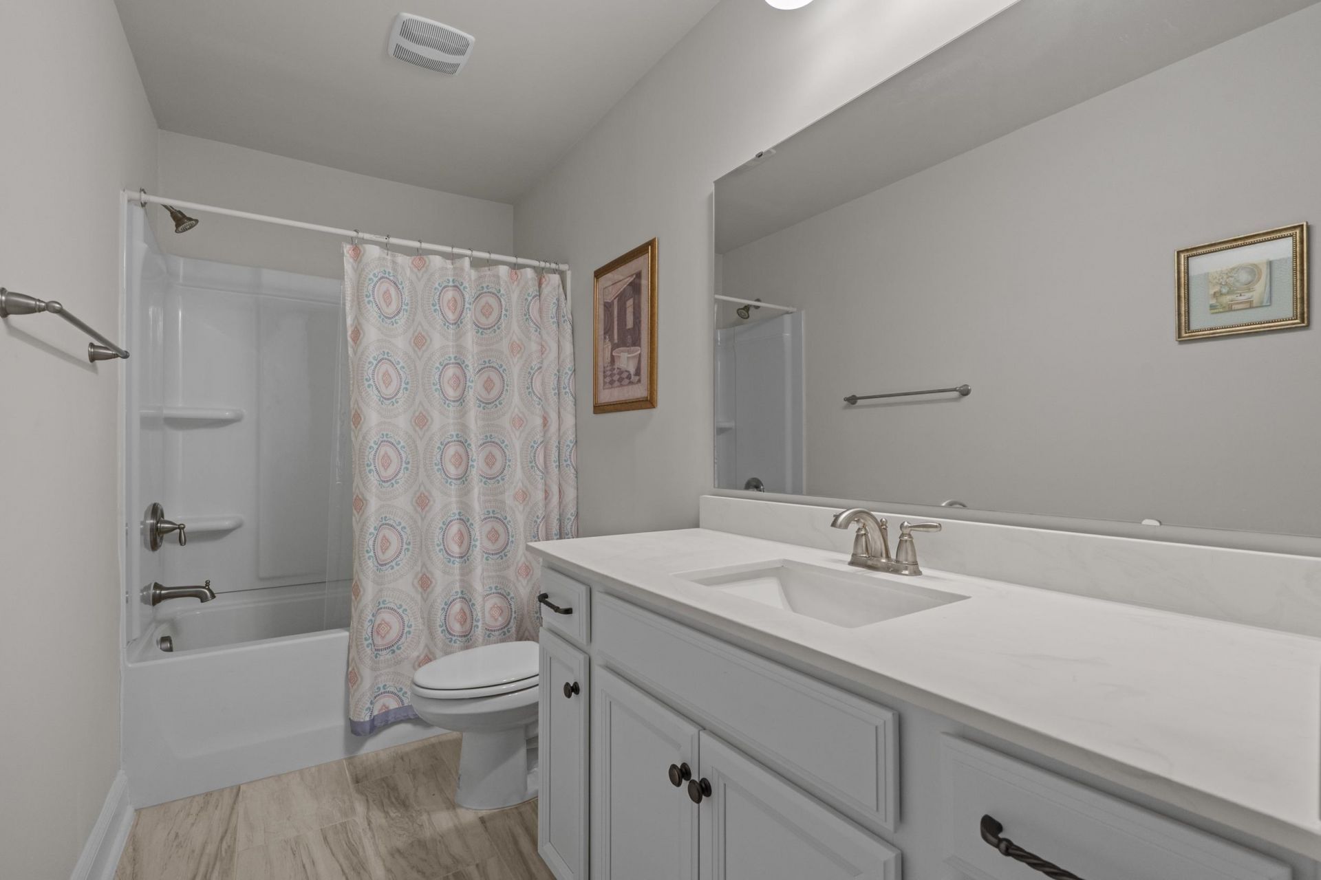 1343 Bermuda Grass Dr. Photo 46
